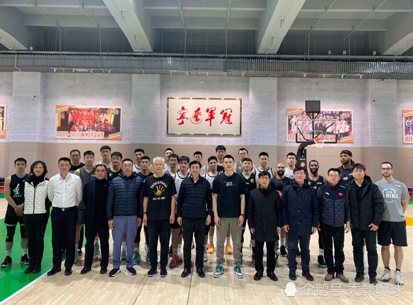 下半场回来广厦进攻依旧打得顺风顺水，四川难以跟上节奏，场上分差继续被拉大，最后一节沦为垃圾时间，双方都主要派出替补练兵，最终广厦132-101大胜四川，四川遭遇4连败。